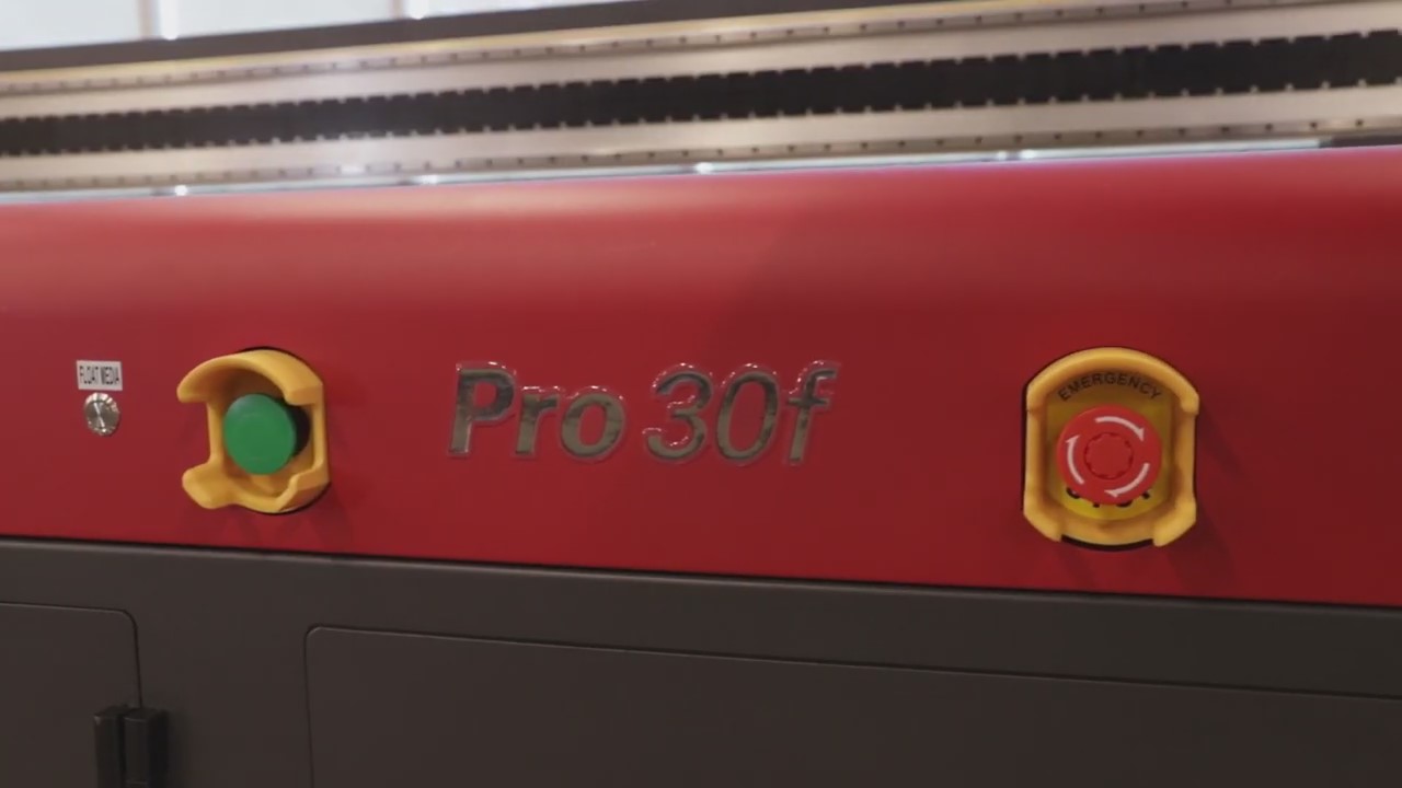 Планшетный принтер EFI PRO 30F