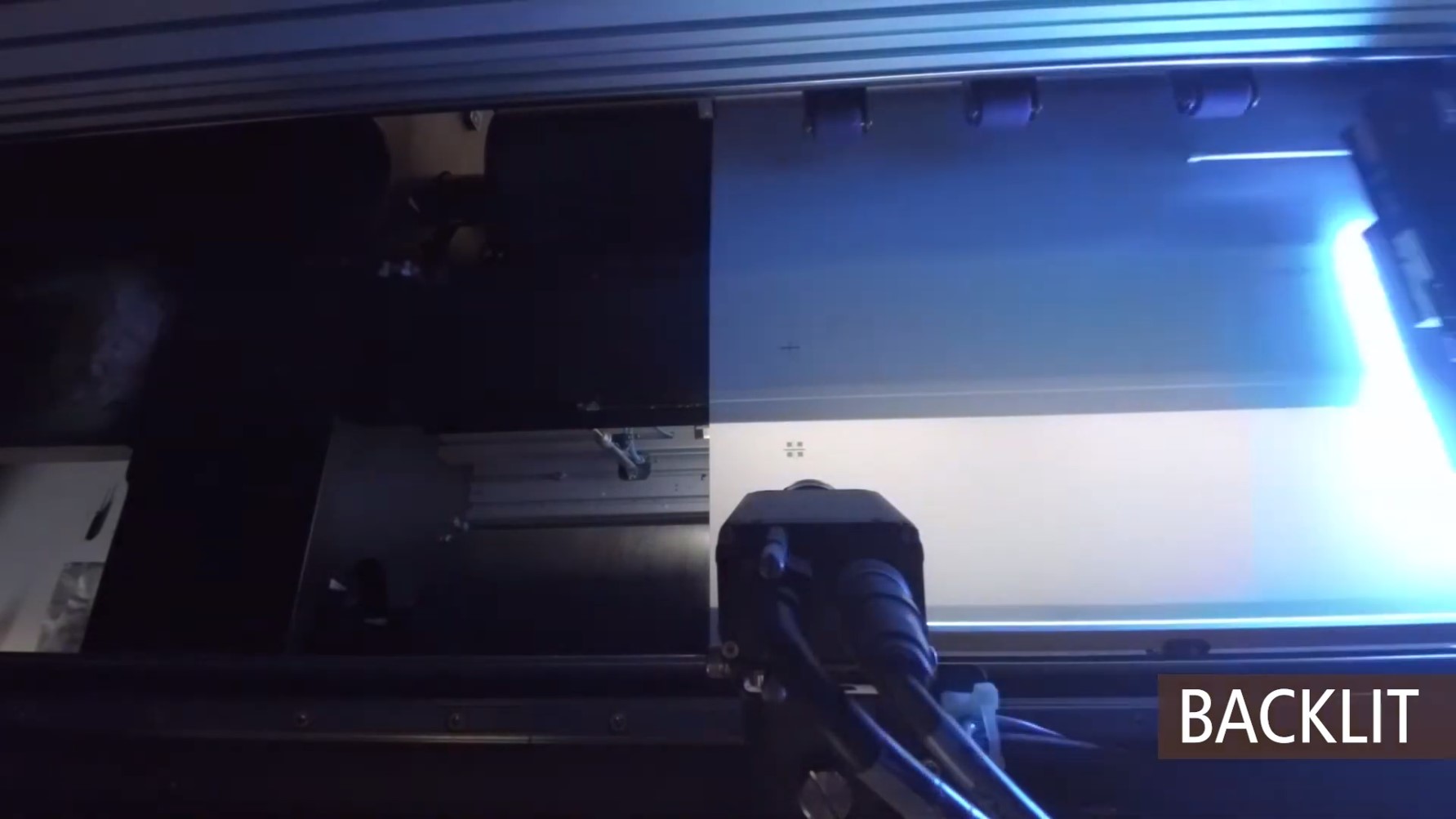 Широкоформатный рулонный принтер EFI VUTEk