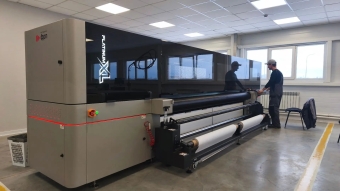 Трехметровый гибридный уф-принтер Liyu Platinum Q3XL установлен в компании СОВИТАЛ в Нижнекамске.